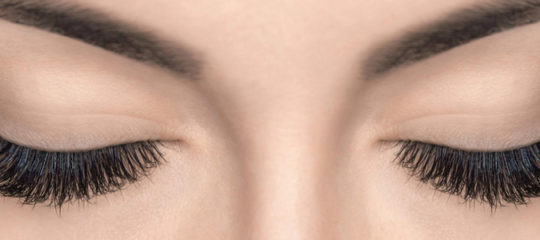 Apprendre les techniques de pose de cils